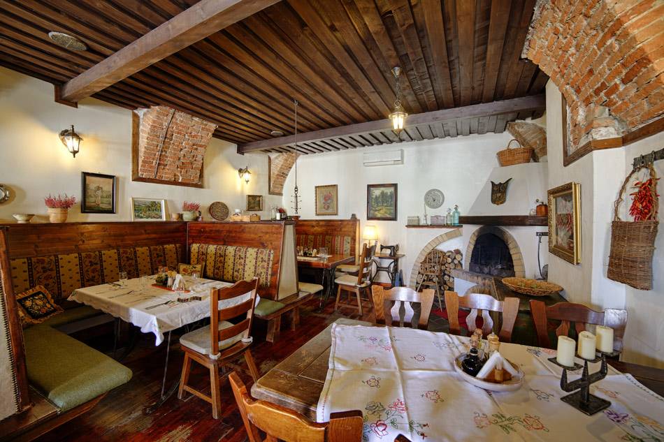 13 - cultural kosice - villa regia restaurant