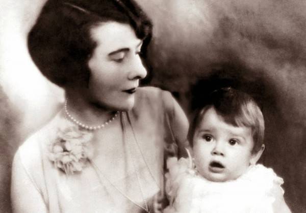 A young Audrey poses with her mother