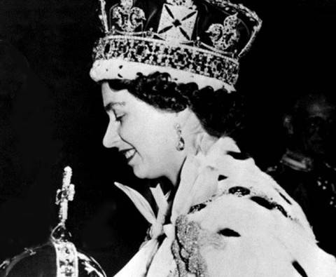 Vintage Reader's Digest 1953: Preparing to Crown a Queen