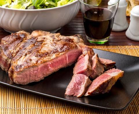 3 Wine recommendations for rib eye steaks