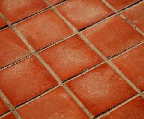 How to lay quarry and terracotta tiles
