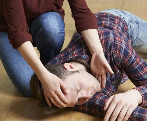 First aid kit: Recovery position