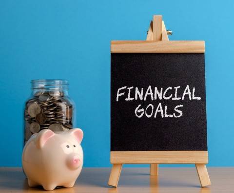 Achieve your financial goals with these top tips