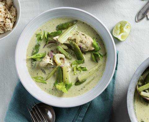 Speedy chicken and celery green curry recipe