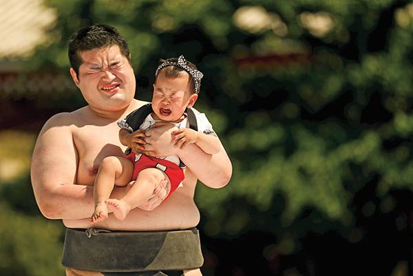 sumo baby cry