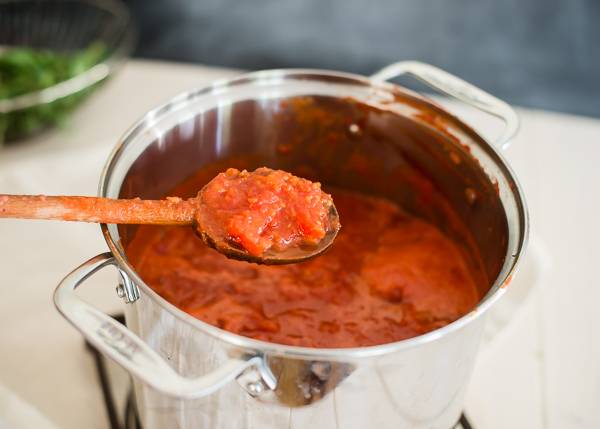 home-made tomato sauce