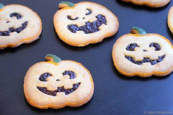 halloween treat shortbread cookies