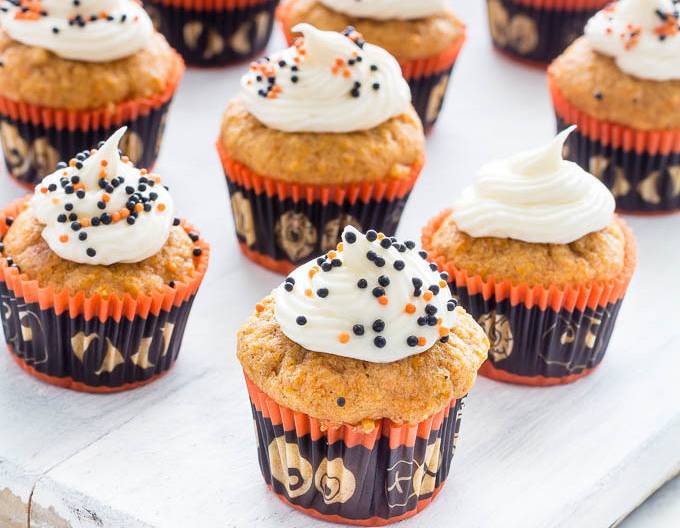 mini pumpkin muffins halloween