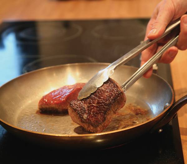 Pavé rump steak cooking step three