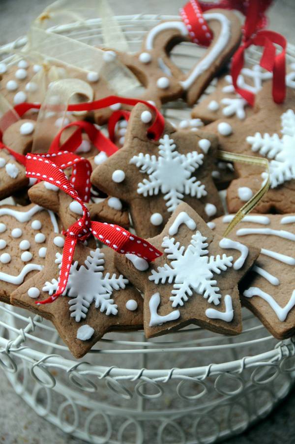 Polish Spiced Christmas Cookies