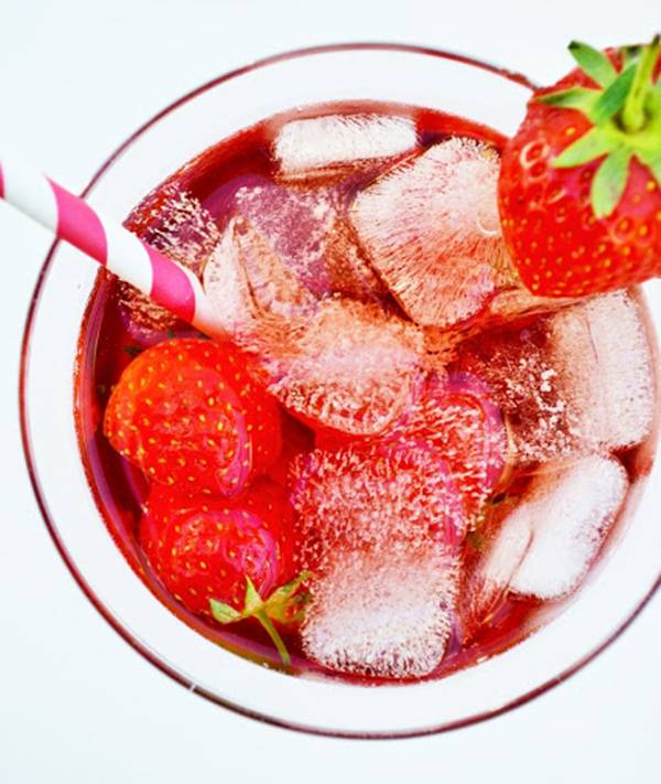Strawberry Summer sip cocktail