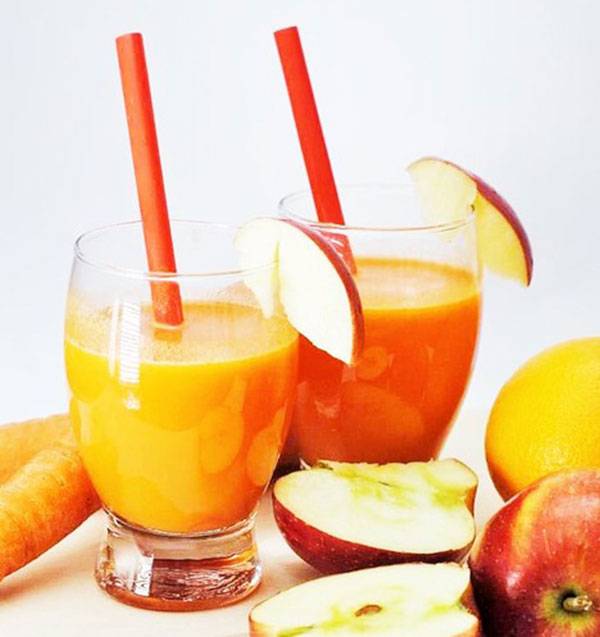 Orange and apple breakfast juice